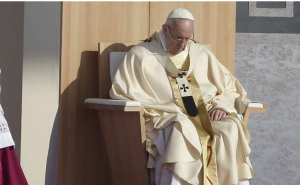 El Papa pide proteger a la población civil en Irak