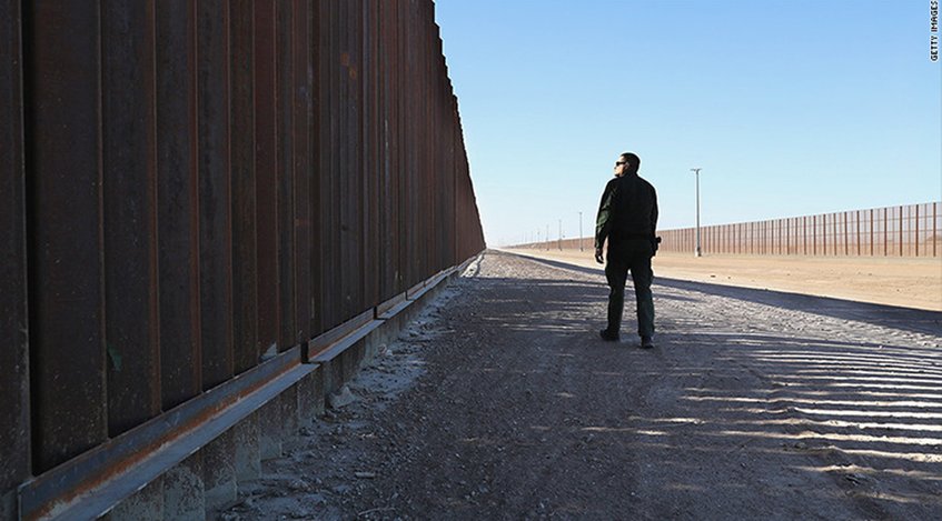 Trump pide muro de gran resistencia para frontera entre EEUU y México