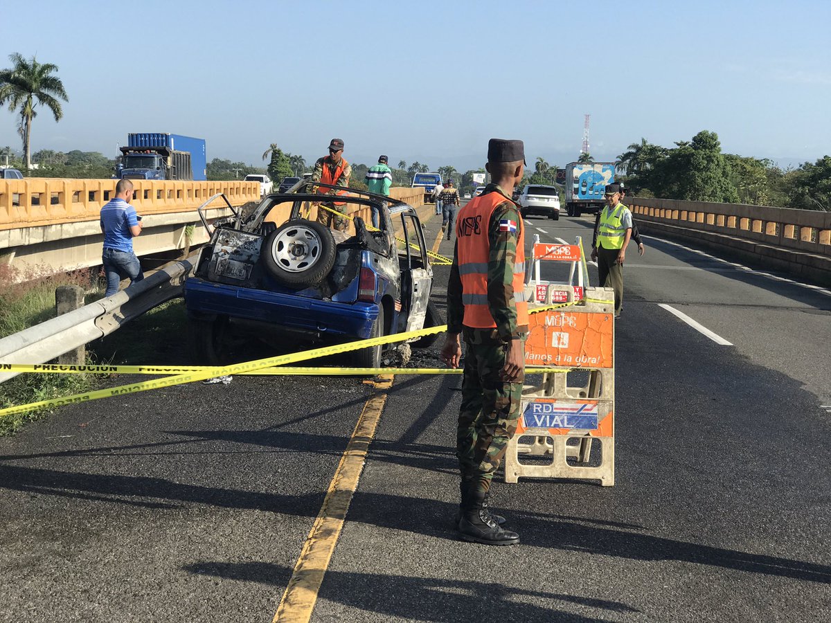 Reportan al menos un muerto y un herido por accidente en autopista Duarte