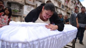 Falleció otra menor y ascienden a 38 las víctimas de incendio en Guatemala