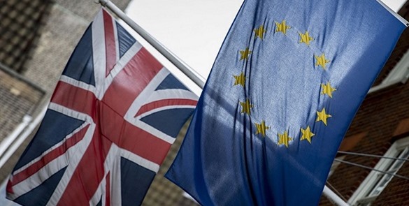 Gran Bretaña inicia el proceso de 2 años para salir de la UE