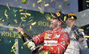Sebastian Vettel rompe sequía de Ferrari, gana Gran Premio de Australia