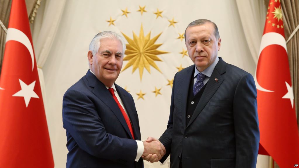 Secretario de Estado de EE.UU. se reúne con el gobierno turco