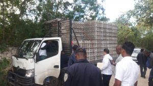 Detenidas decenas de personas por muerte de tres hombres en camión de pollos