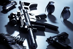 Legisladores de la UE endurecen normas sobre armas 