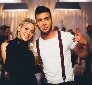 Shakira calienta motores a ritmo de bachata en filmación video “Deja Vu”