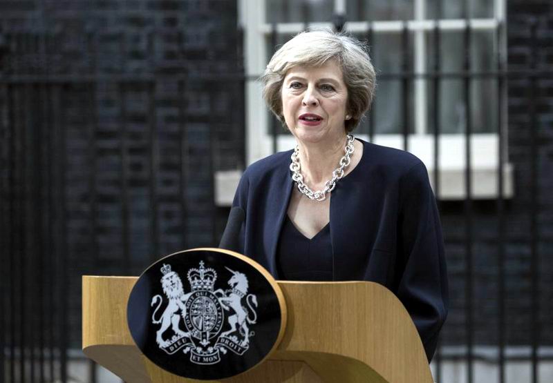 La improvisada evacuación de la primera ministra británica en medio del ataque al Parlamento de Londres