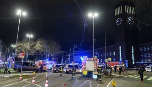 Al menos cinco heridos deja ataque de un hombre armado con un hacha en estación de trenes de Alemania