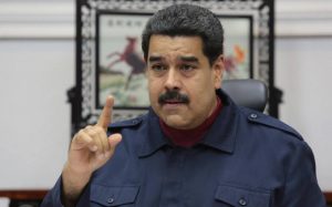 Venezuela: Nicolás Maduro fustiga a presidente de Perú