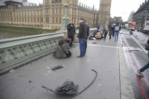 Ataque terorrista y caos en el Parlamento británico: al menos un muerto y varios heridos