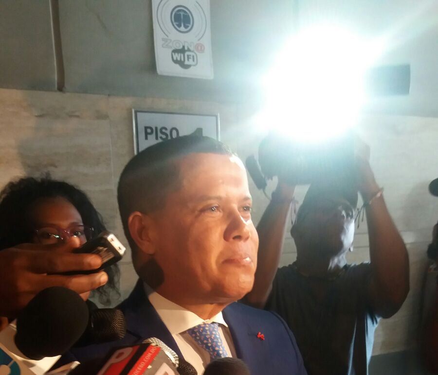 Ruddy González niega legisladores recibieran sobornos de Odebrecht