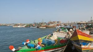 Mueren más de 30 refugiados somalíes por disparos en el mar Rojo