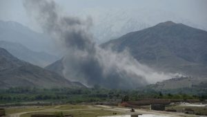 Afganistán eleva a 94 los muertos por la gran bomba de EEUU
