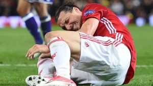 Ibrahimovic se despide de la temporada por lesión en la rodilla