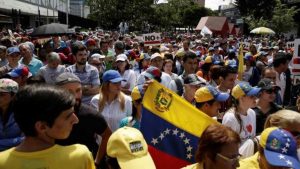 Oposición venezolana anuncia cinco nuevas manifestaciones contra el Supremo