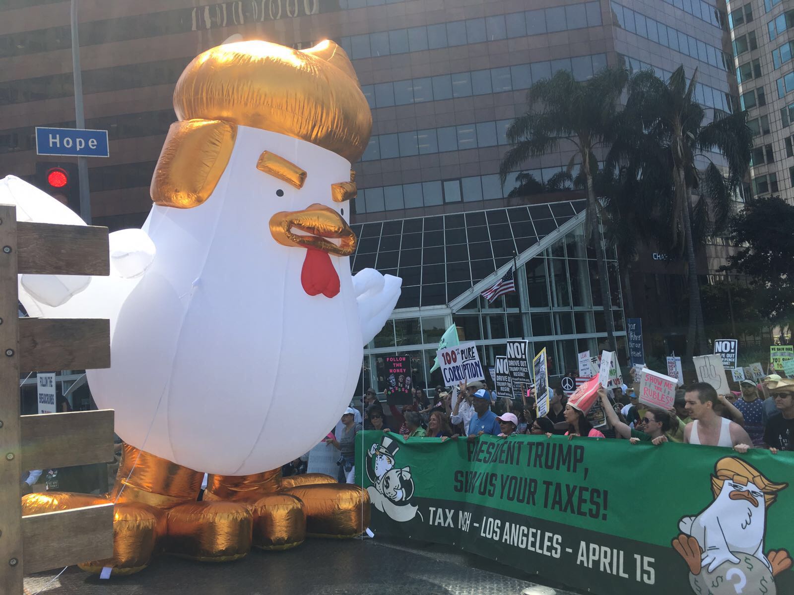 Marcha de los impuestos exige a Trump la divulgación de sus declaraciones fiscales