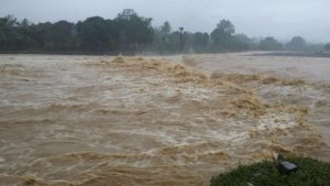 CAASD: salen de servicio cuatro sistemas de acueductos por lluvias; más de 70 sectores afectados