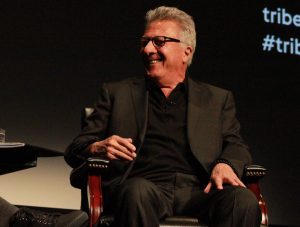 Dustin Hoffman dice que los actores deberían felicitarse más unos a otros