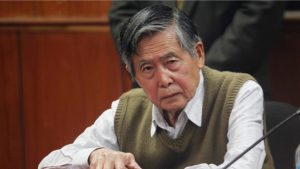 Internan a expresidente Fujimori por dolores de columna y gastritis