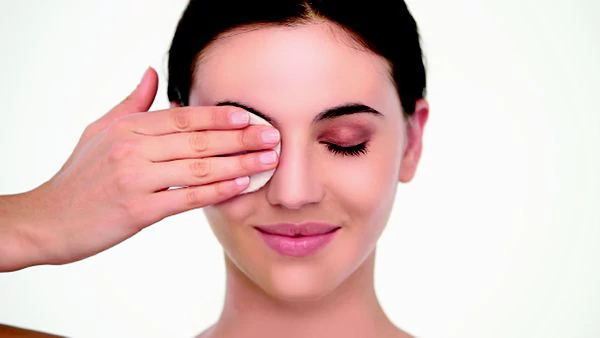 Limpieza facial: Clave para que luzca sana y joven por mucho más tiempo