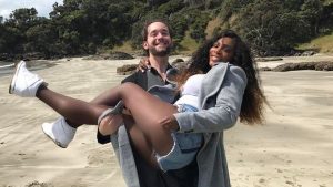 Ex tenista hace comentario racista sobre embarazo de Serena Williams