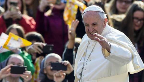 El Salvador promueve que el papa Francisco dinamice el diálogo en Venezuela