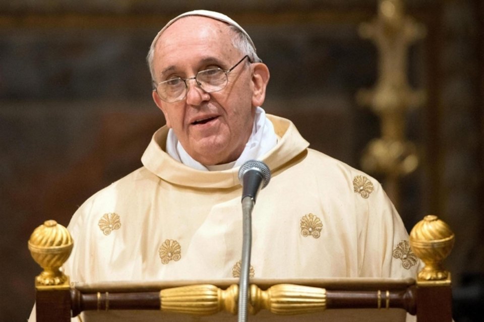 Papa Francisco exhorta a medios de comunicación romper  círculo vicioso de malas noticias