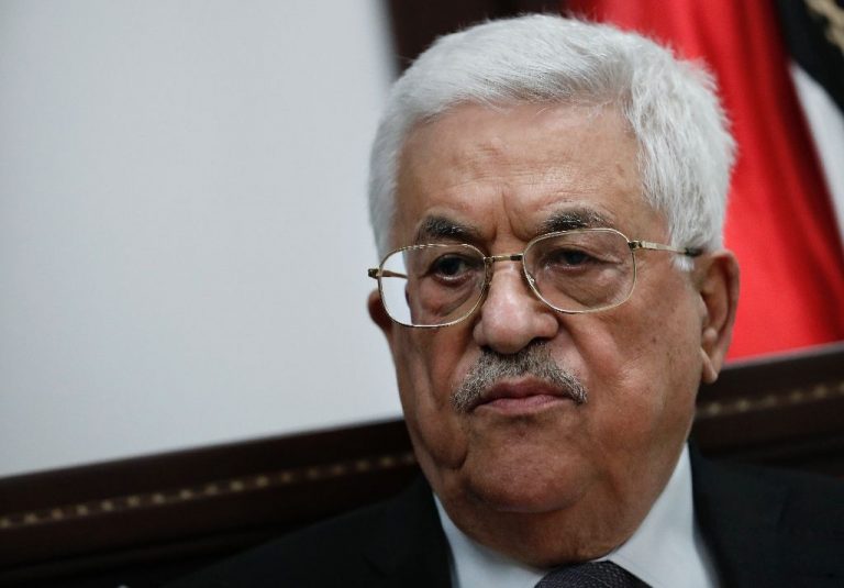 Presidente palestino califica atentado a iglesia en Egipto de “terrorismo ciego”