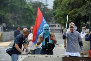 Oposición venezolana presiona al gobierno con un 