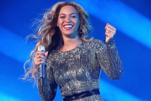 Beyoncé patrocinará becas para mujeres universitarias