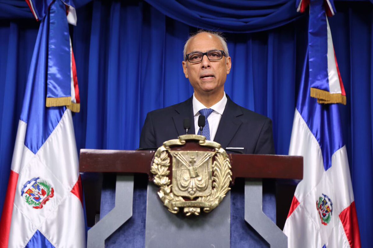 Presidente Medina convoca Consejo Nacional de la Magistratura