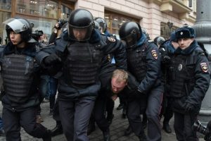 La policía rusa detiene en Moscú a 29 manifestantes de la oposición