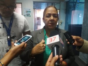Periodista Domi García Saleta denuncia agresión PN