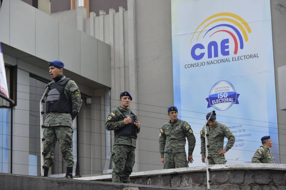 Consejo Electoral de Ecuador pide a ciudadanos evitar la confrontación