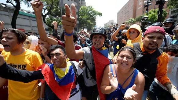 Venezolanos salen nuevamente a las calles para protestar contra el régimen de Nicolás Maduro