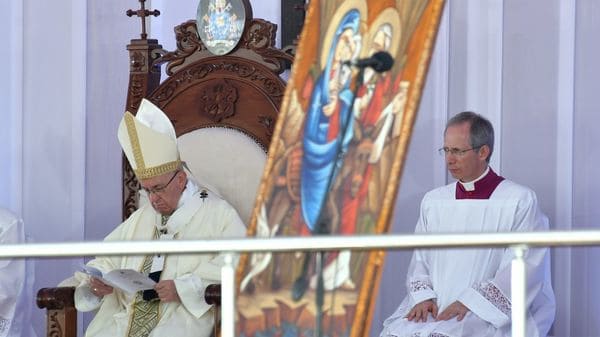 El papa Francisco celebró una histórica misa en Egipto