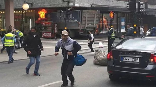 Atentado terrorista en Suecia: al menos 3 muertos
