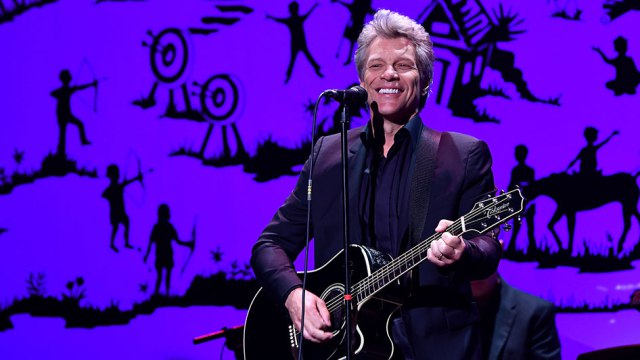 El cantante Bon Jovi termina concierto temprano por dolor de garganta