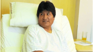 Evo Morales regresa a Bolivia tras operación en Cuba