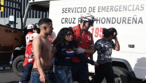 Estampida en estadio de Hondura deja al menos 4 muertos y 25 heridos 