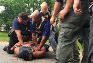 Hombre mata a 8 en Mississippi tras altercado familiar