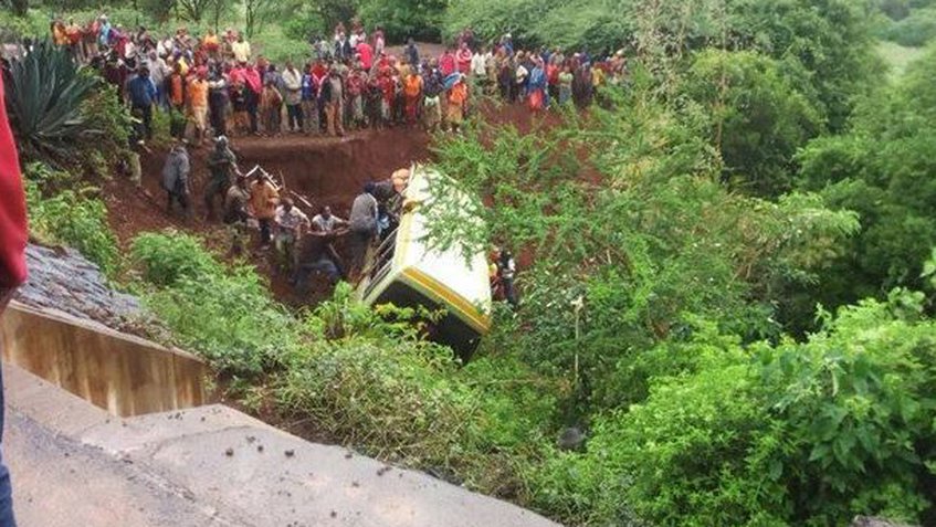Fallecen 29 niños y tres adultos en accidente de autobús escolar en Tanzania