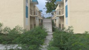 Azua: apartamentos de Las Clavellinas no han sido entregados a familias necesitadas