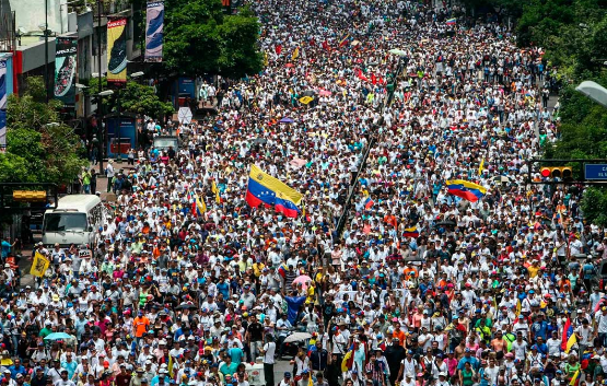 Venezuela: aumenta a 50 las muertes por protestas