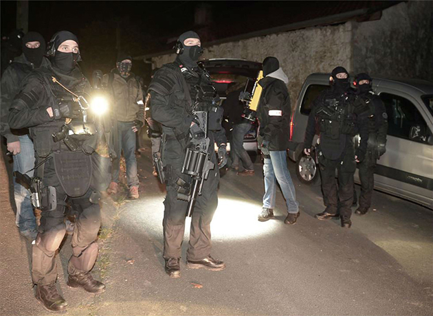 Cinco detenidos en operación antiterrorista en Francia
