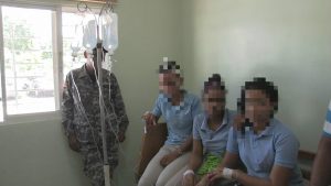 Sospechan estudiantes liceo en Azua se intoxicaron con comida escolar