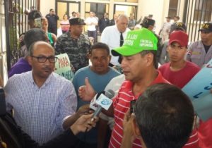 Entidades de Espaillat piquetean Palacio de Justicia y piden fiscal sea depuesto

