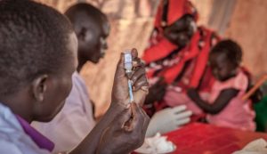 Sudán del Sur: Quince niños murieron tras ser vacunados con una sola Jeringa