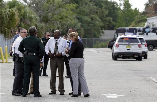 Identifican tirador mató varios en fábrica de Orlando