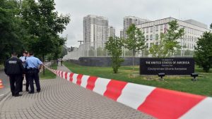 Explota artefacto en la embajada de EEUU en ucrania